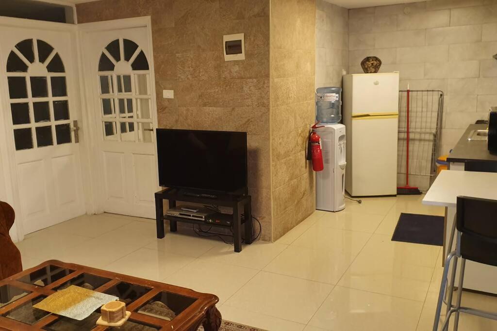 'C' Dazzling Modern 2 Bdrm Apt In Khalda Free Wifi Amman Eksteriør billede
